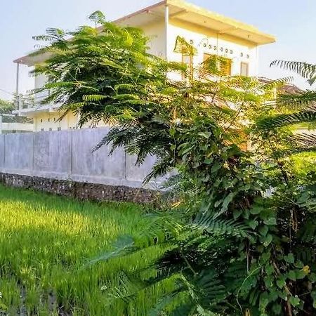 Spot On 93020 Rumah Singgah Ganjuran Bantul Exterior photo