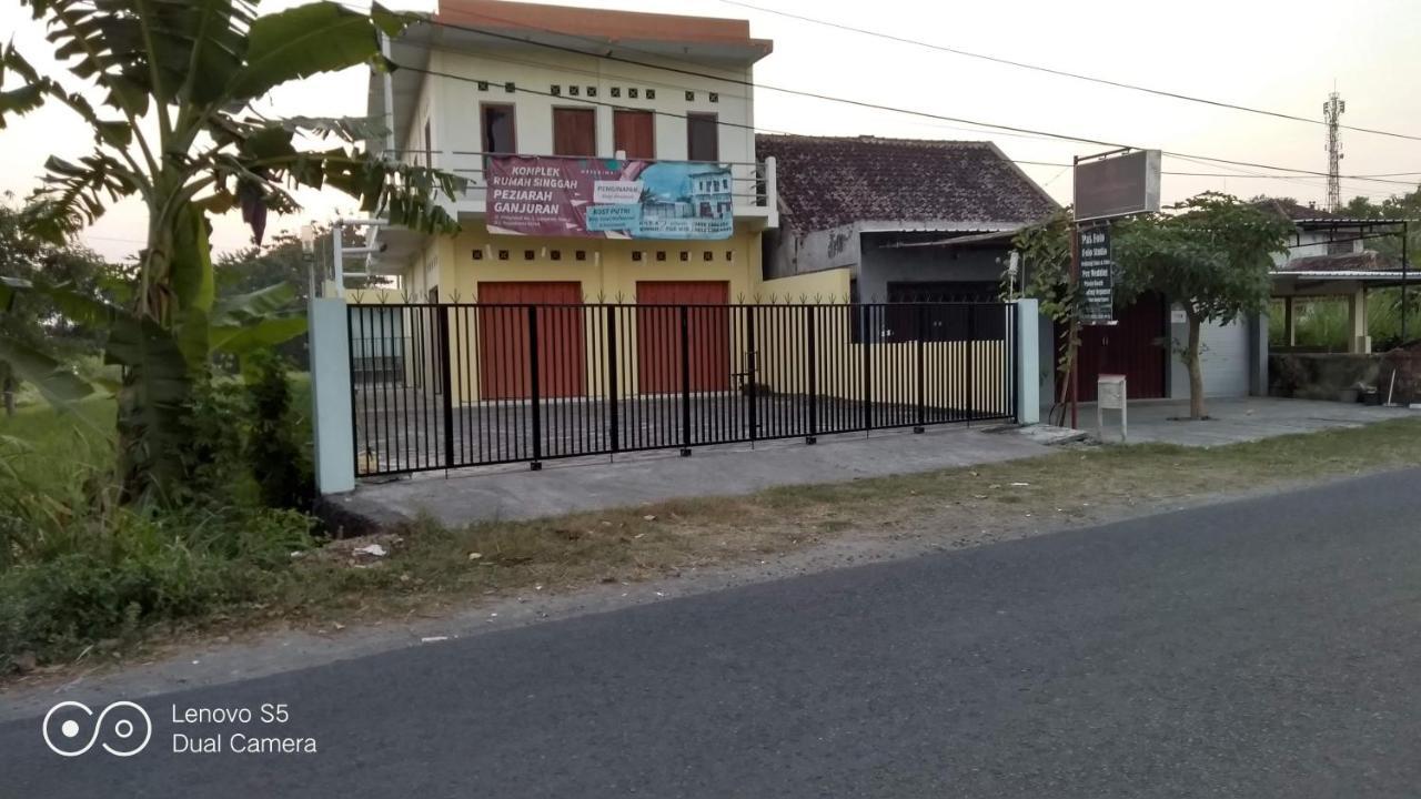 Spot On 93020 Rumah Singgah Ganjuran Bantul Exterior photo