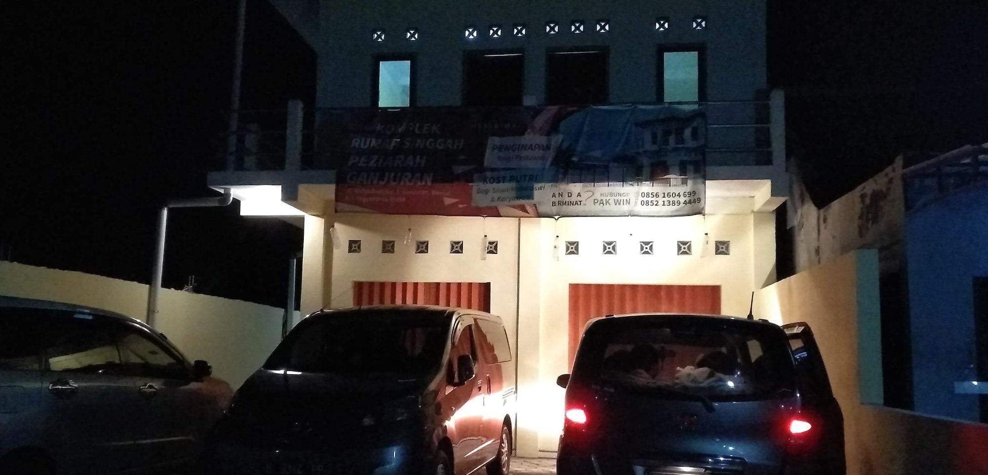 Spot On 93020 Rumah Singgah Ganjuran Bantul Exterior photo